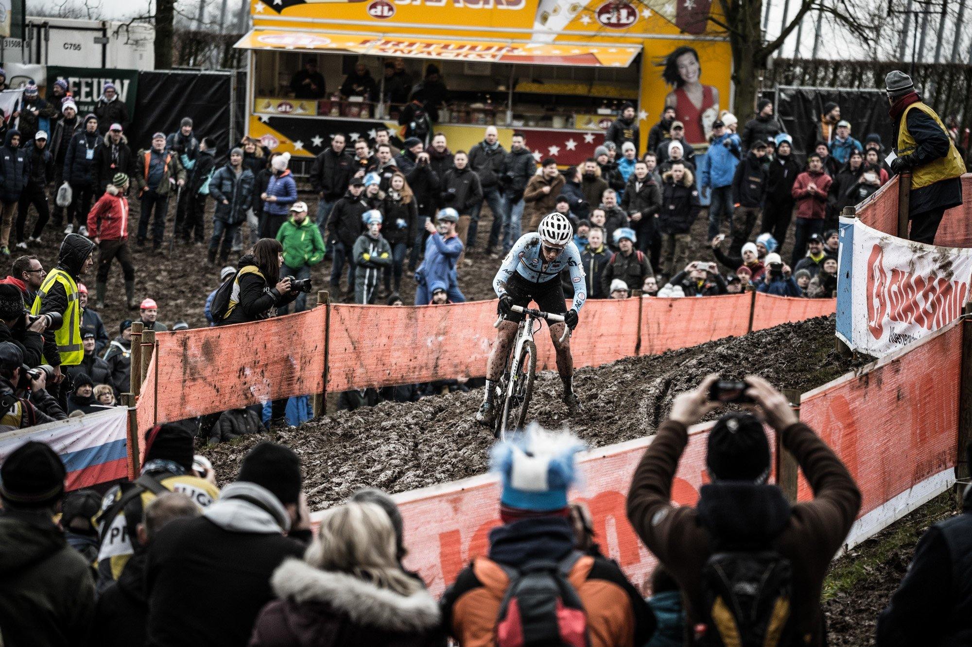 From Outside the Tape: Cyclocross Wold Championships - 100% Europe