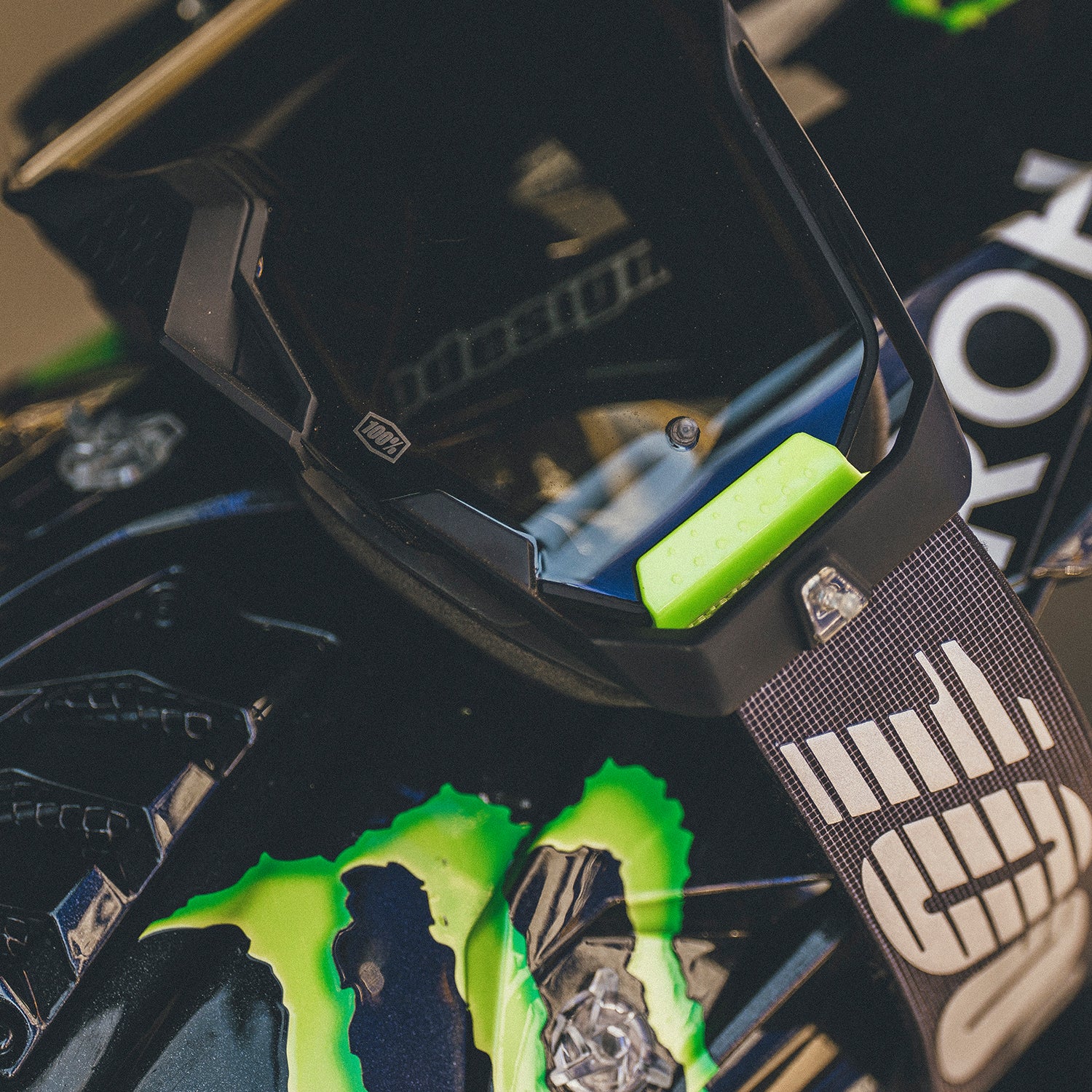 ARMEGA Goggle Tetsumi - Secondary