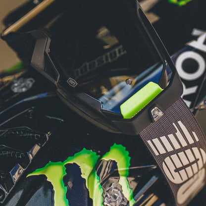 ARMEGA Goggle Tetsumi