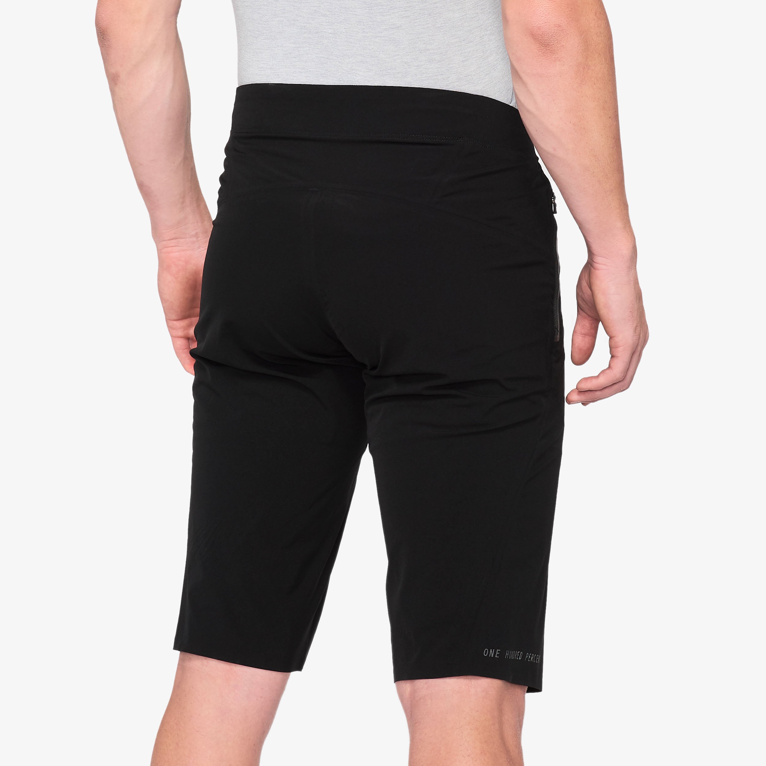 CELIUM Shorts Black - Secondary