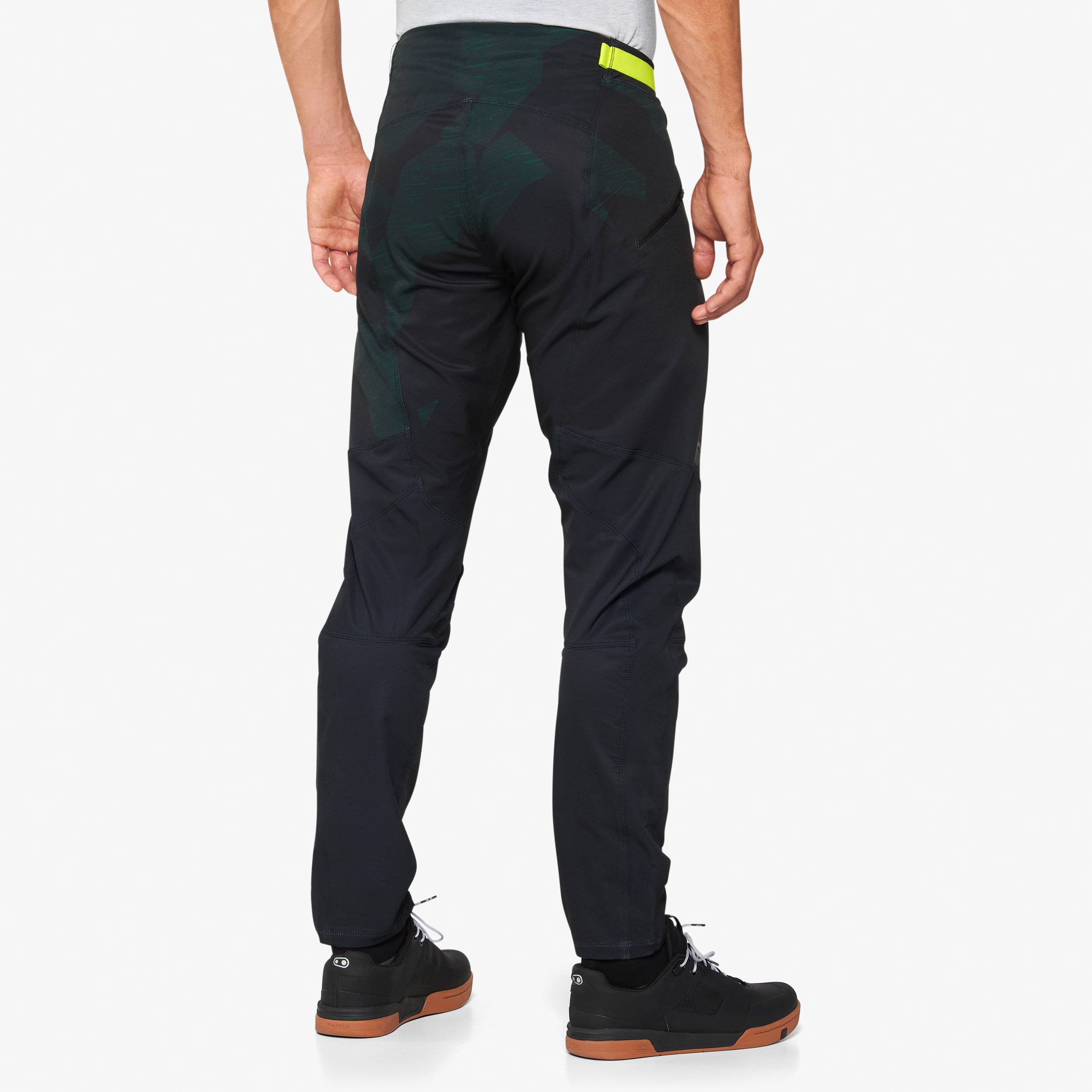 Pantalon AIRMATIC LE Black Camo