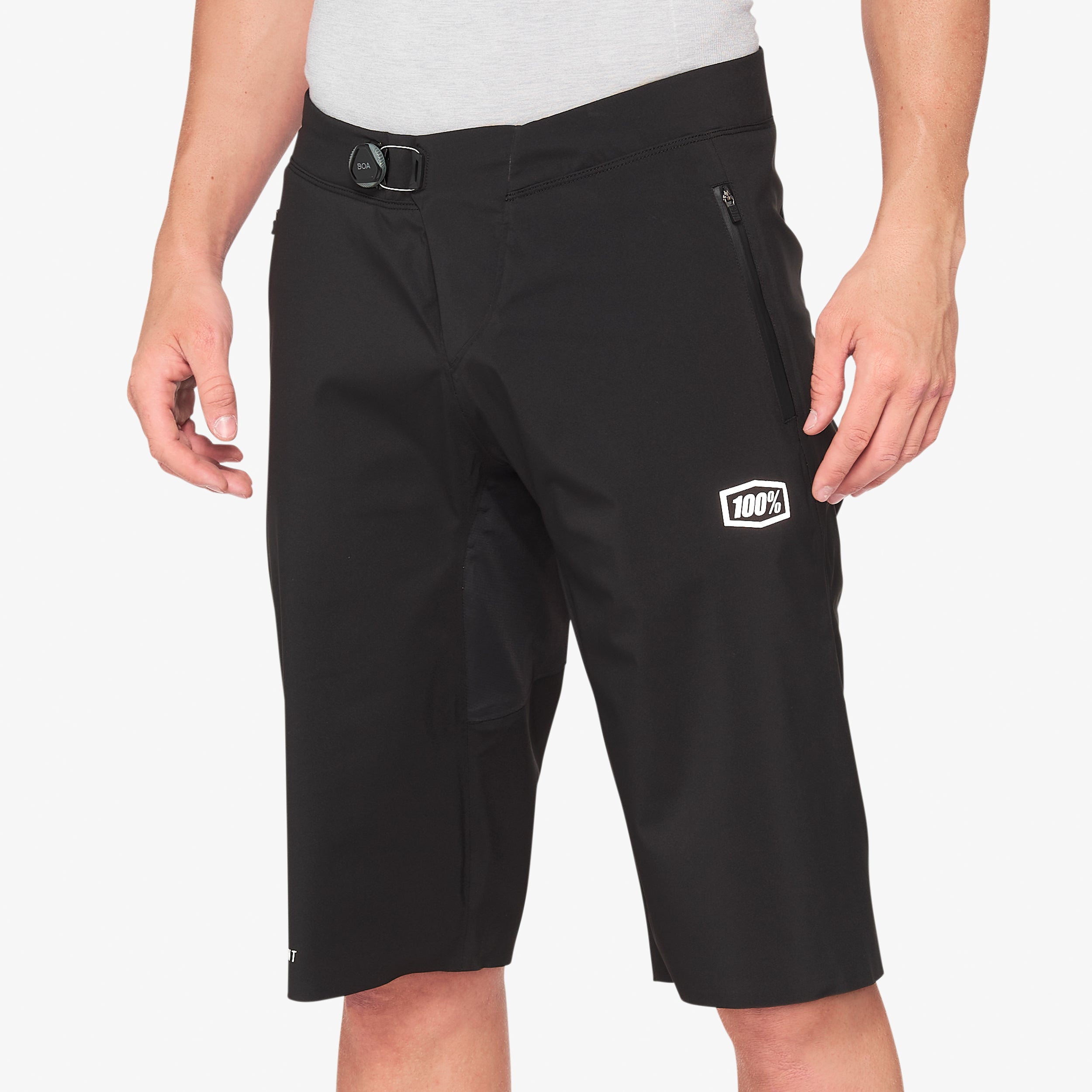 HYDROMATIC Shorts Black