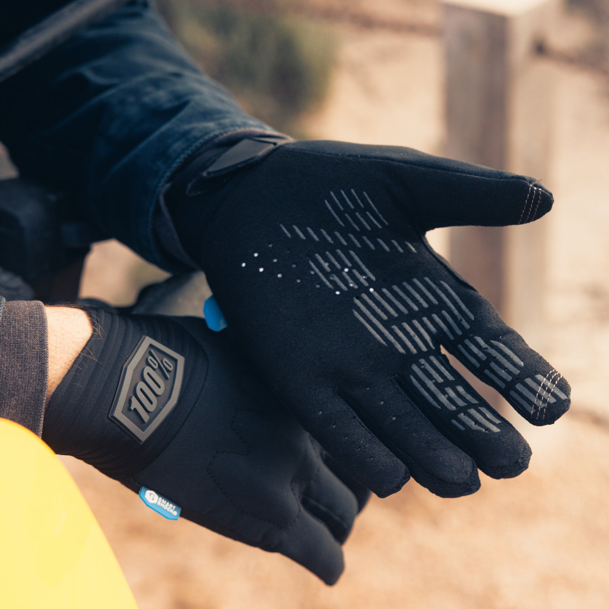 Gants COGNITO SHOCK Noir - Couleur secondaire